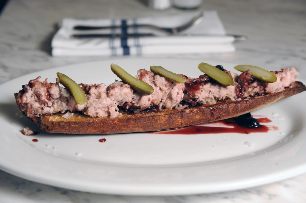 Restaurant review – New York Daily News